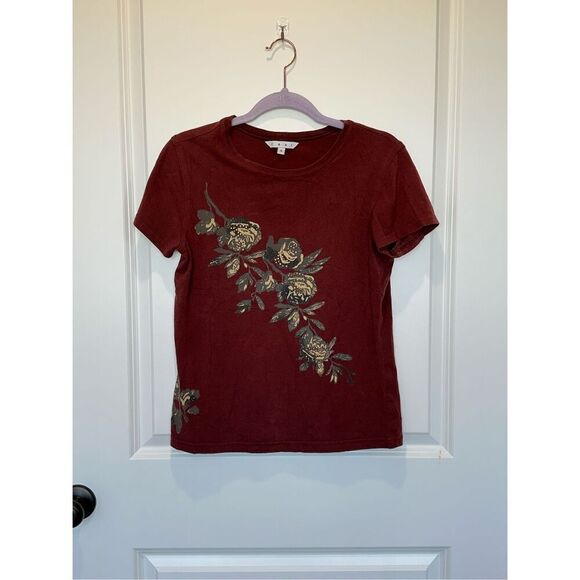 CAbi Burgundy Floral Rhinestone Short Sleeve T-Shirt Size Small - Picture 1 of 7
